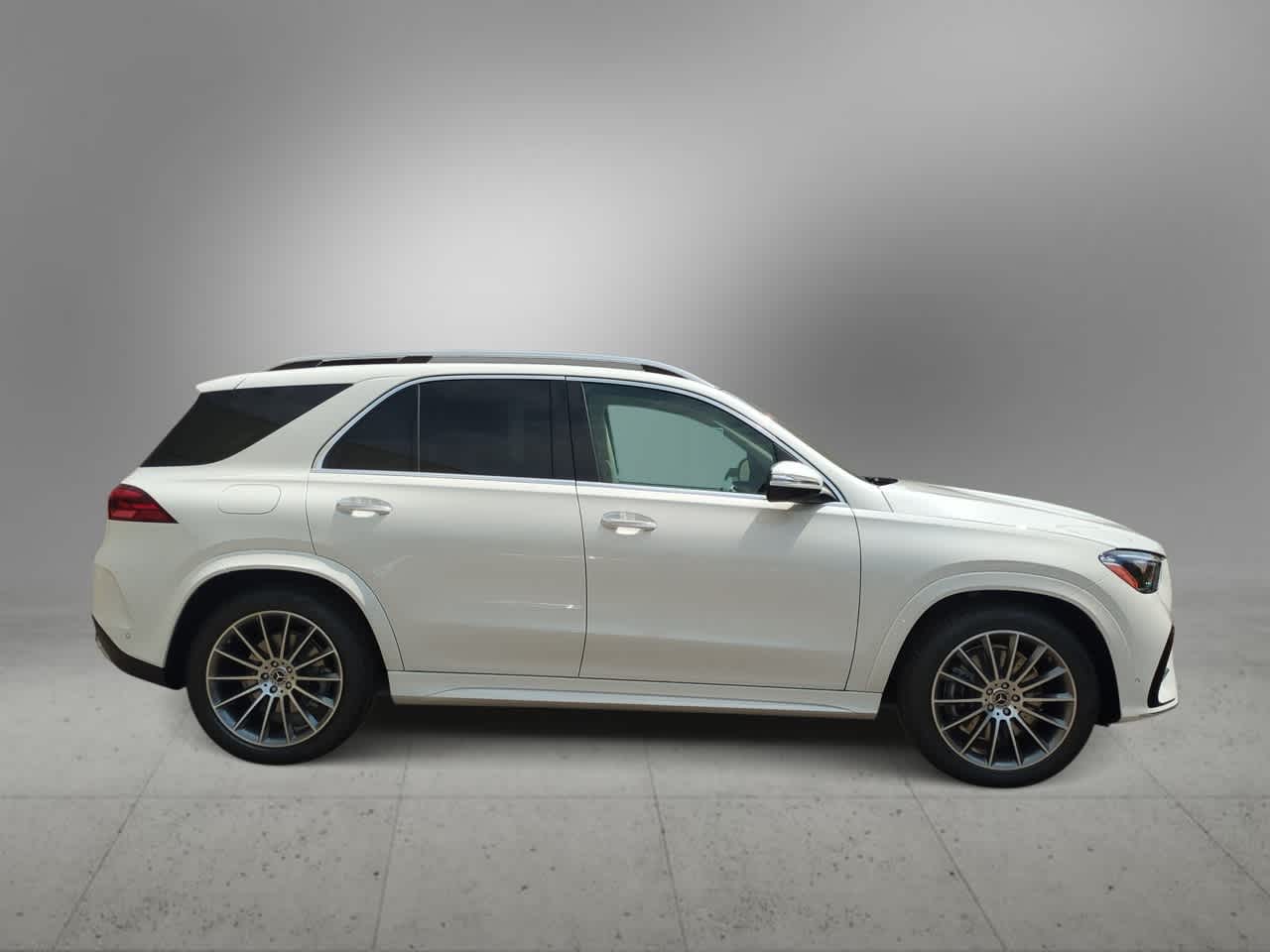 Thumbnail: 2026 Mercedes-Benz GLE - 9