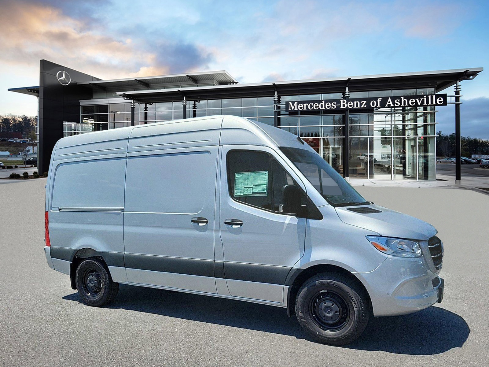 2024 Mercedes-Benz Sprinter Cargo Van Base's photo