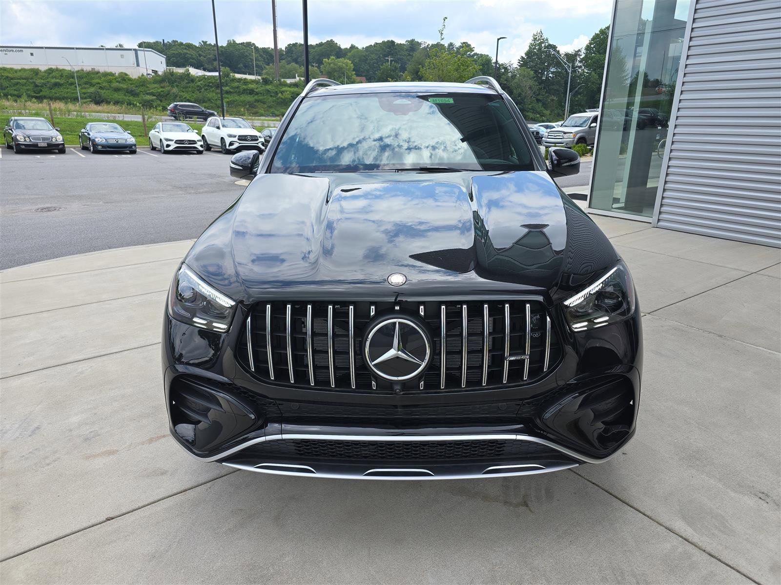 2025 Mercedes-Benz GLE AMG GLE 53 - Photo 10