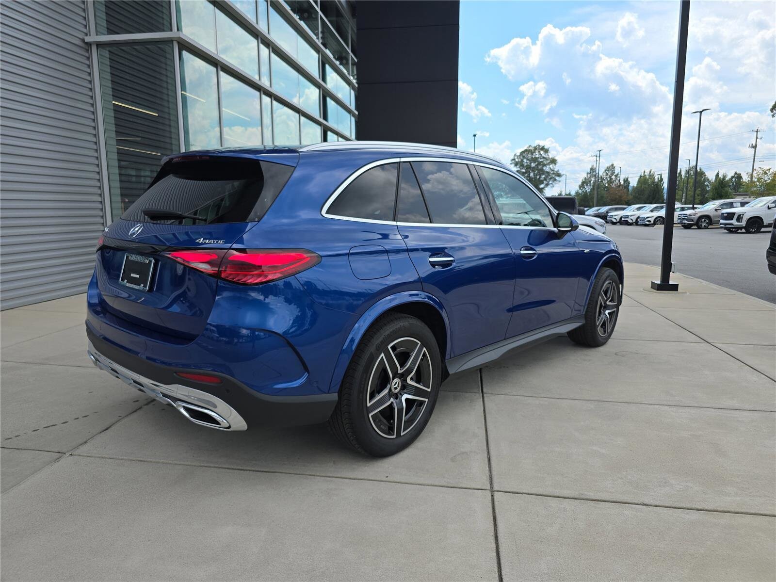 2025 Mercedes Benz GLC 350e 4MATIC photo 3