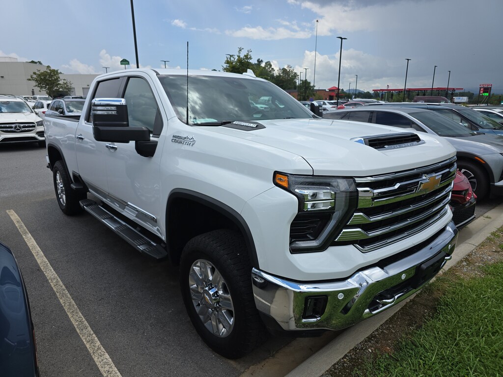 Used 2024 Chevrolet Silverado 2500 HD High Country 4WD Crew Cab 159 High Country