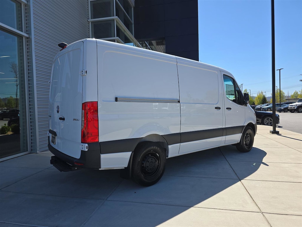 New 2025 Mercedes-Benz Sprinter 2500 Standard Roof 4-Cyl Diesel HO Van Cargo Van
