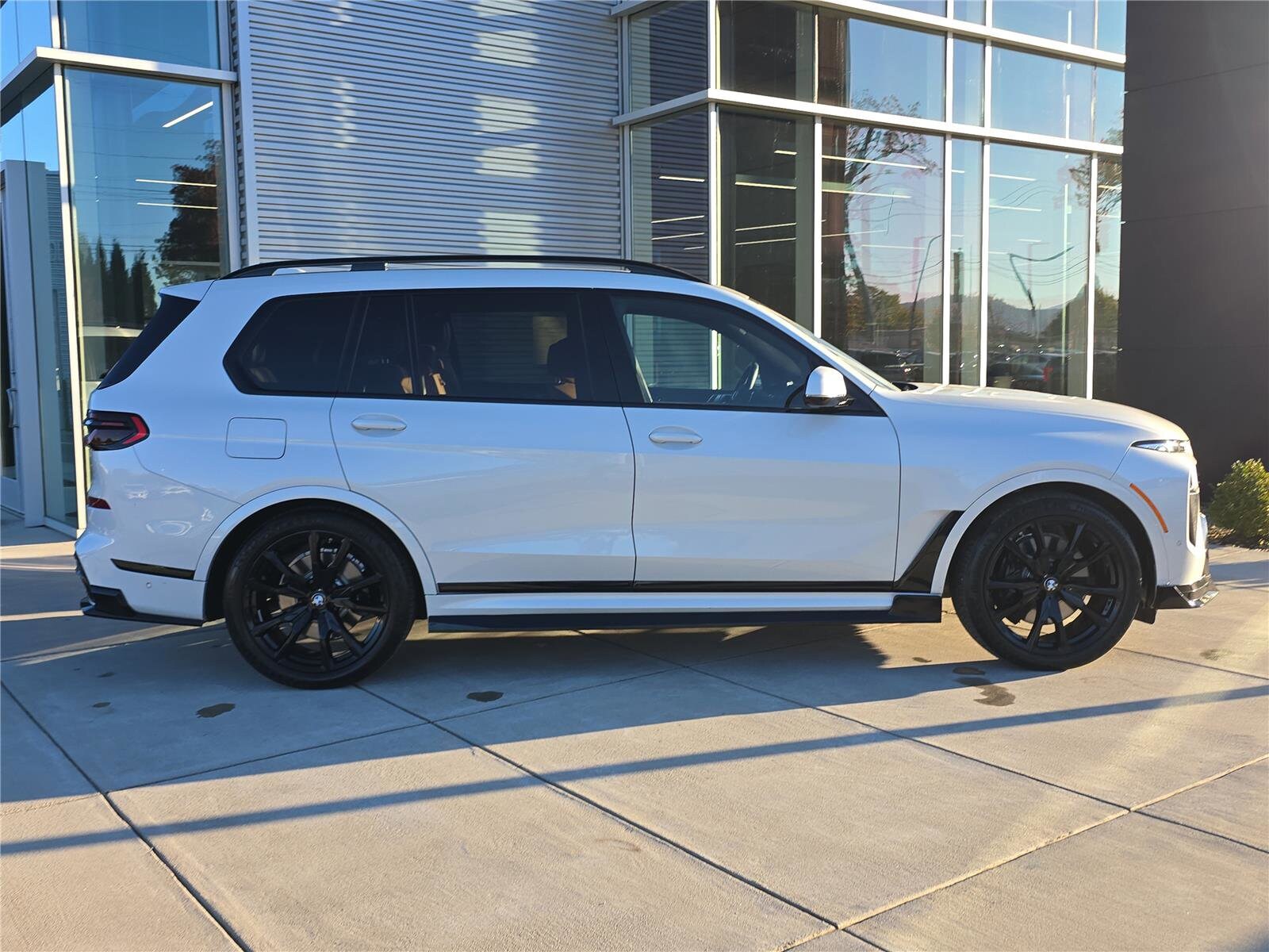 2025 Bmw X7 xDrive40i photo 2