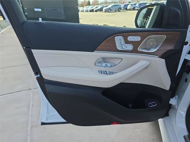 2025 Mercedes-Benz GLE GLE450 - Photo 21