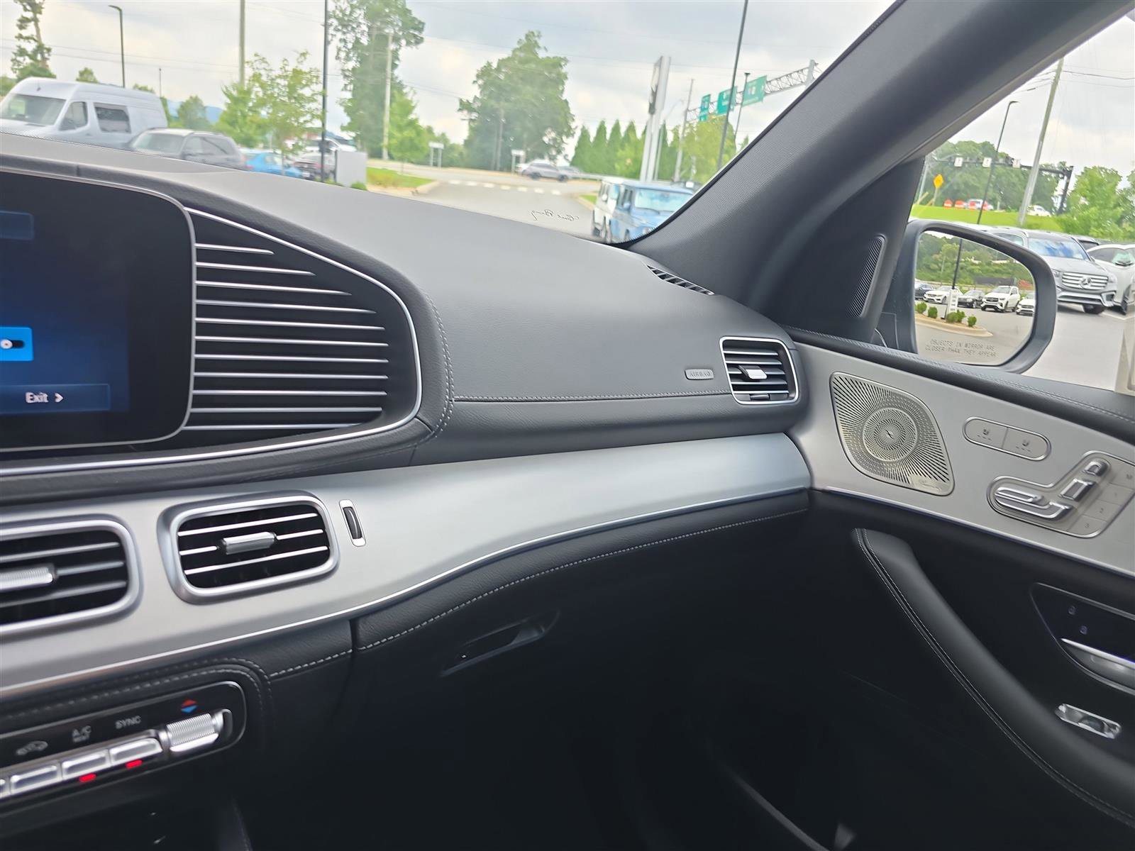 2025 Mercedes-Benz GLE AMG GLE 53 - Photo 27