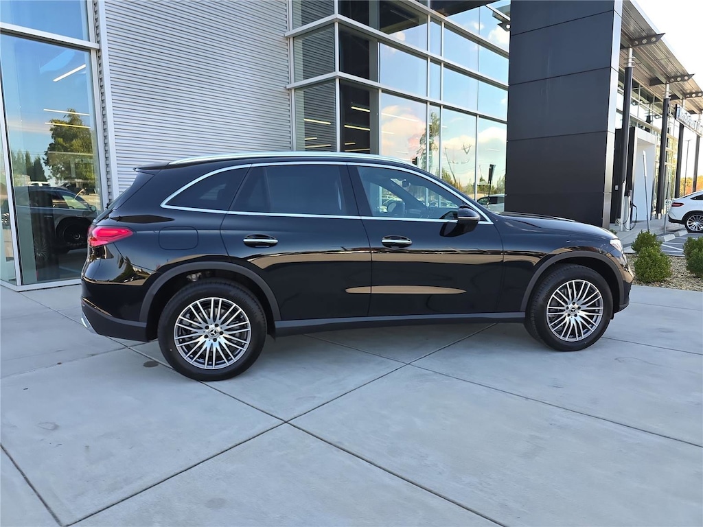 New 2026 Mercedes-Benz GLC 300 4MATIC SUV