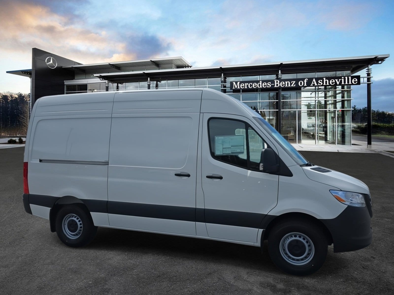 2026 Mercedes-Benz Sprinter 2500 144 WB HO's photo