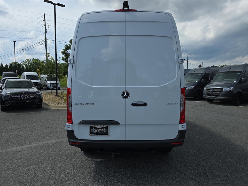 New 2025 Mercedes-Benz Sprinter 2500 Standard Roof 4-Cyl Diesel HO Van Cargo Van