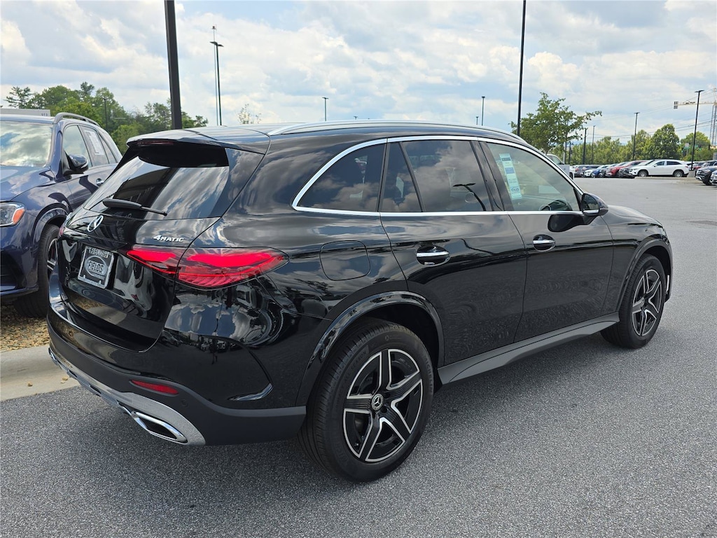 New 2026 Mercedes-Benz GLC 300 4MATIC SUV