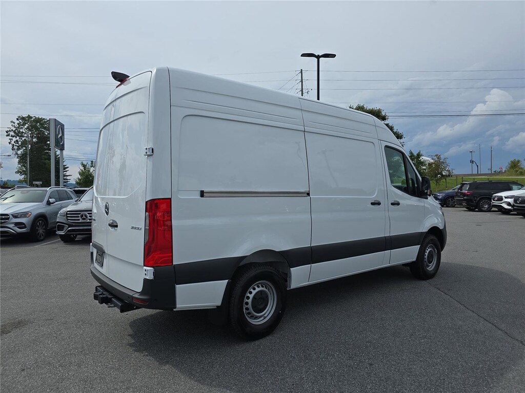 New 2025 Mercedes-Benz Sprinter 2500 Standard Roof 4-Cyl Diesel HO Van Cargo Van
