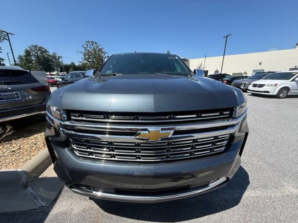 Used 2021 Chevrolet Suburban Premier 4WD Premier