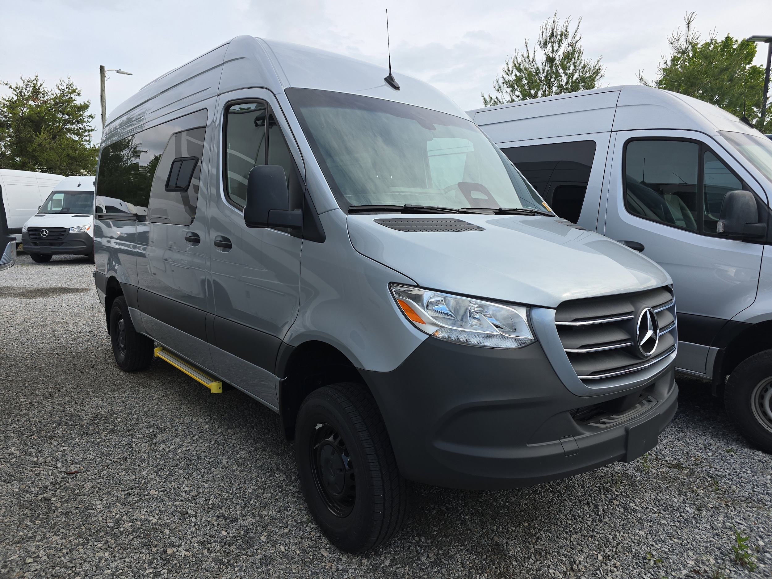 2025 Mercedes-Benz Sprinter 2500 144 WB HO Select 4x4's photo