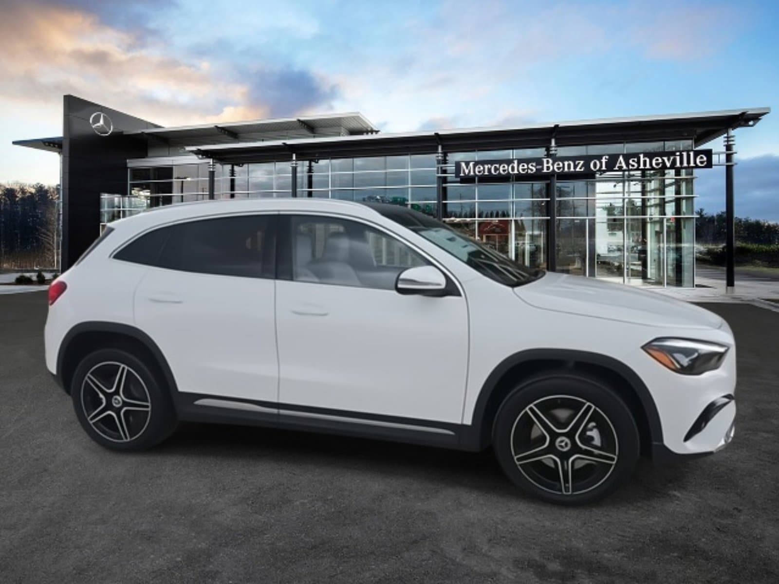 2026 Mercedes-Benz GLA GLA 250's photo