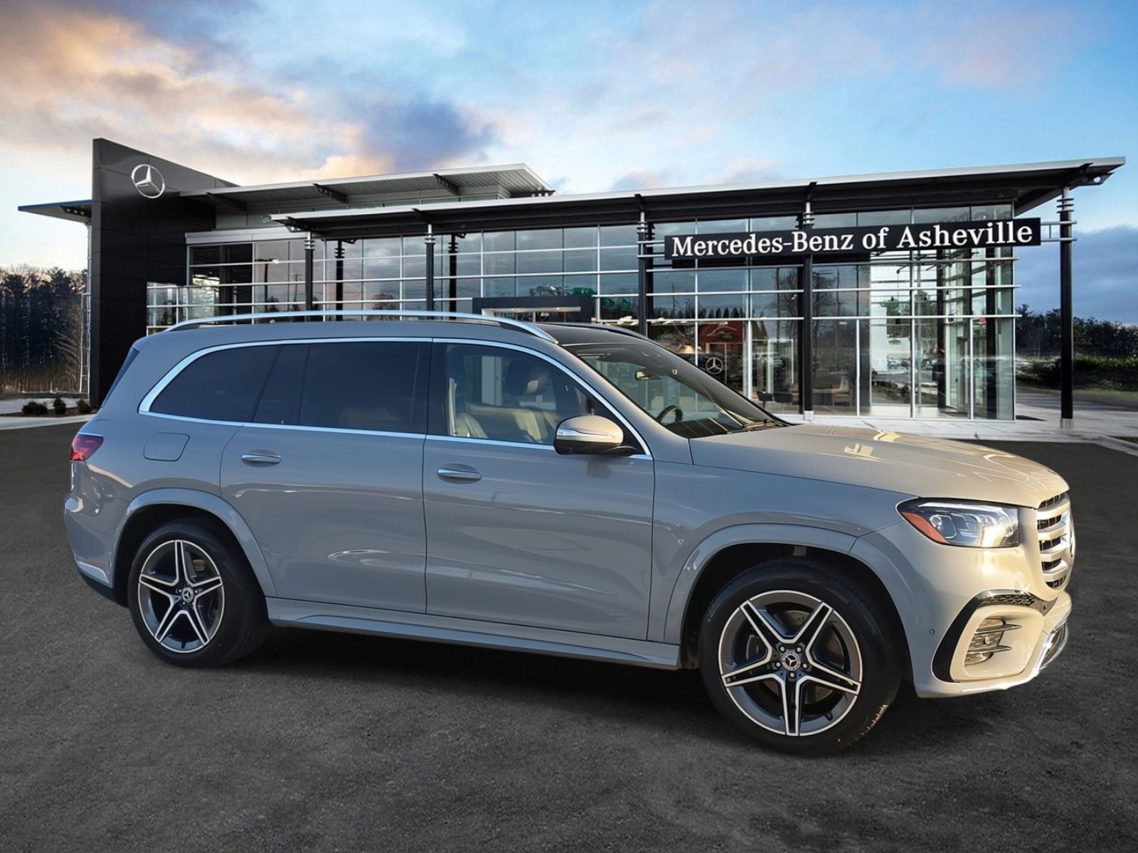 2024 Mercedes-Benz GLS Base's photo
