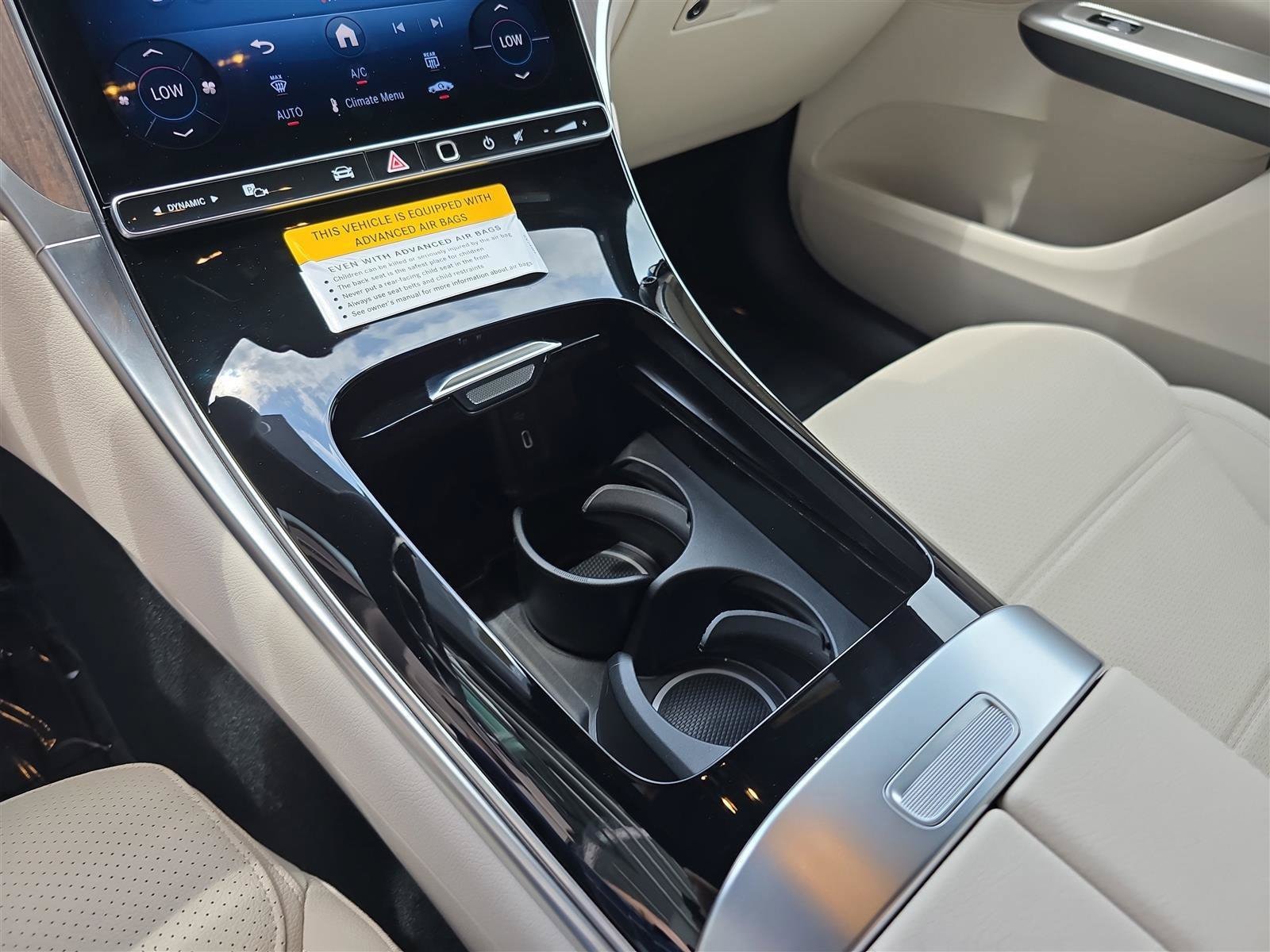 2025 Mercedes-Benz GLC Base - Photo 34