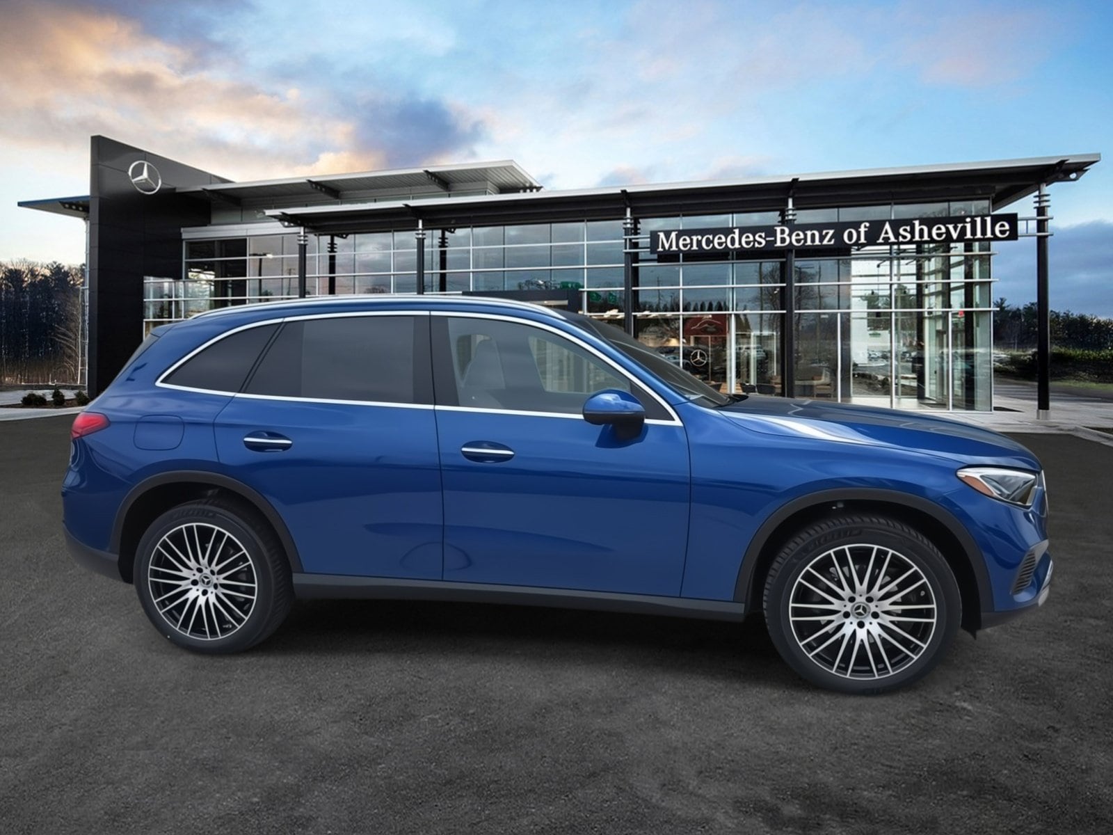 2025 Mercedes-Benz GLC