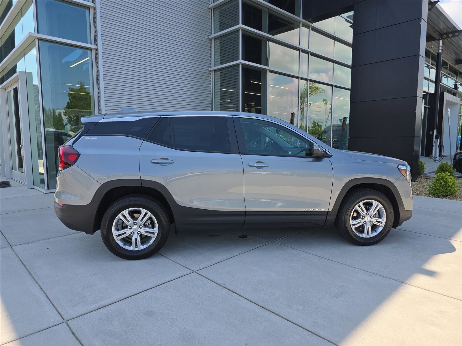 Used 2024 GMC Terrain SLE with VIN 3GKALTEG4RL306156 for sale in Fletcher, NC