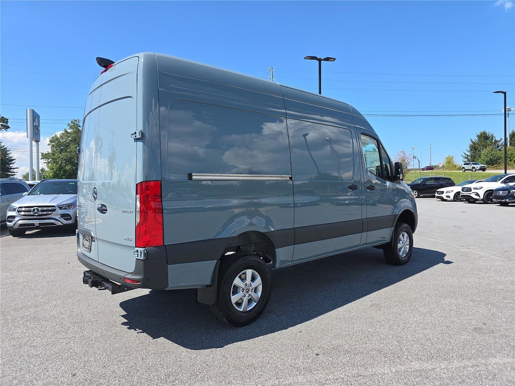 New 2025 Mercedes-Benz Sprinter 2500 Standard Roof 4-Cyl Diesel HO Van Passenger Van
