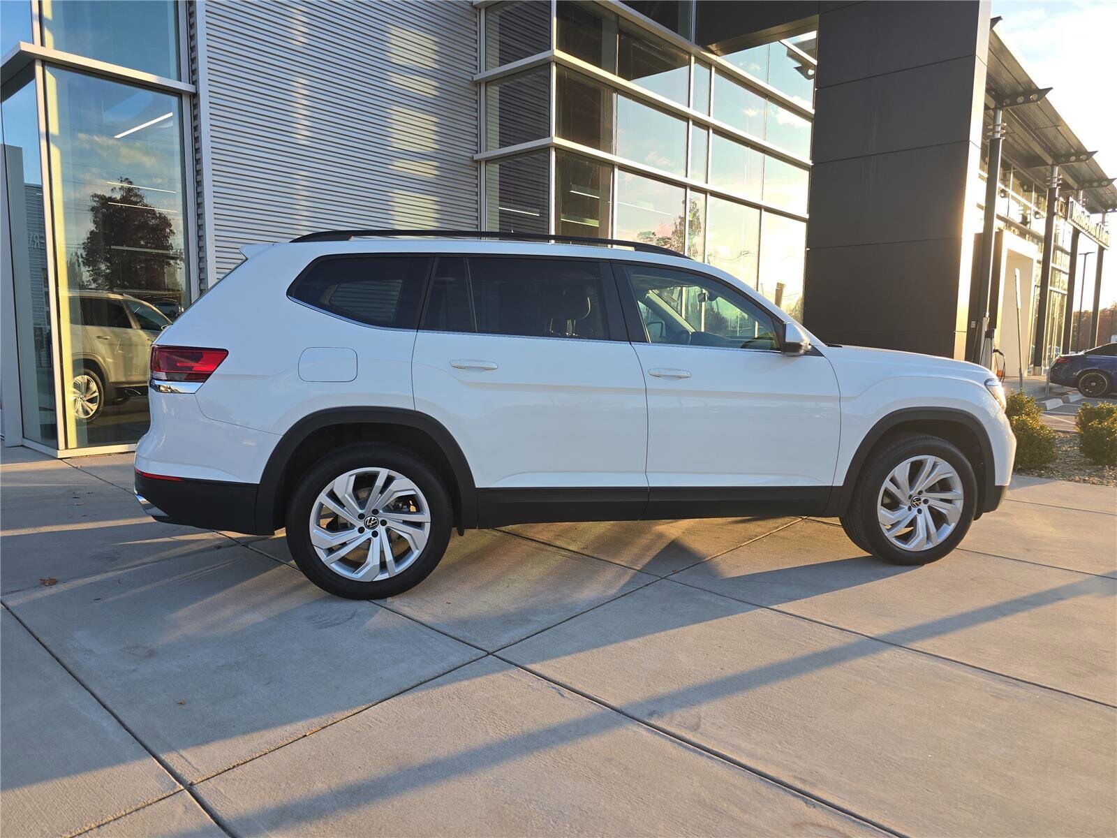 2021 Volkswagen Atlas V6 SE Technology photo 2