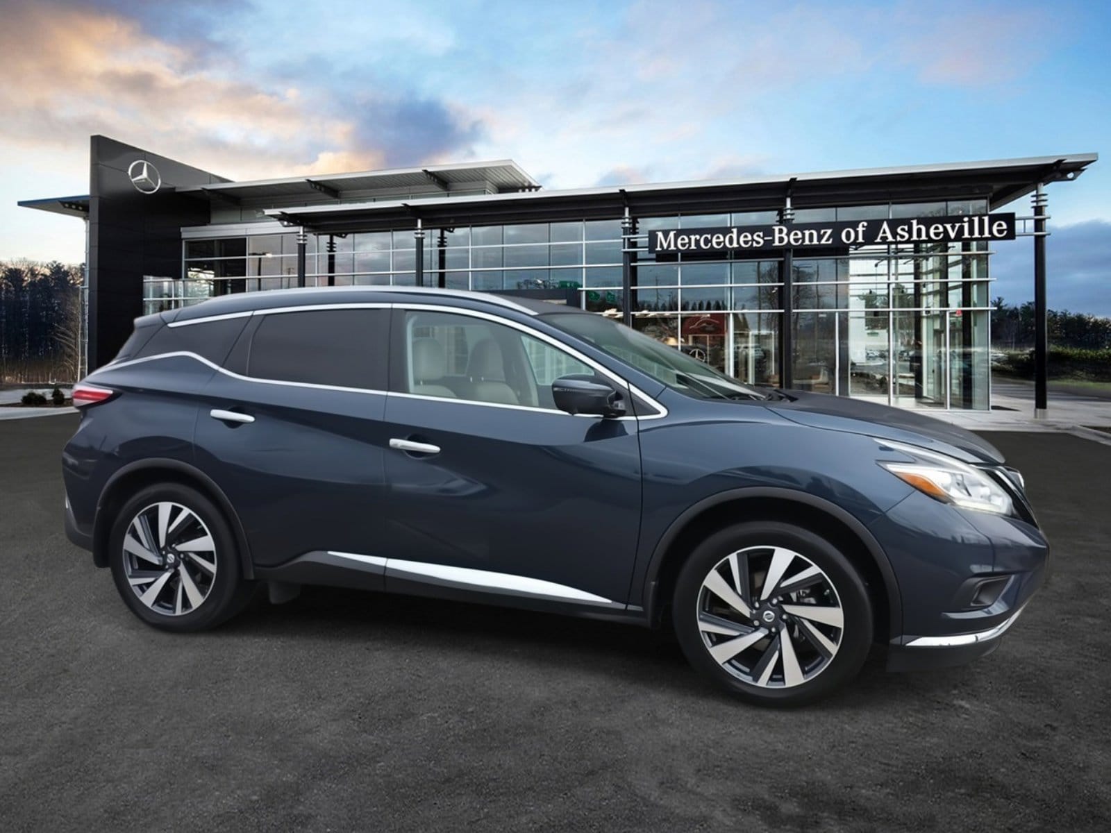 2017 Nissan Murano Platinum's photo