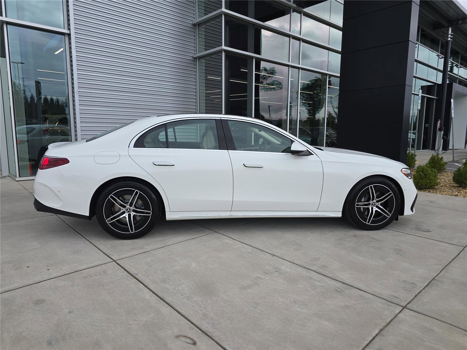 2026 Mercedes Benz E 4MATIC Sedan photo 2