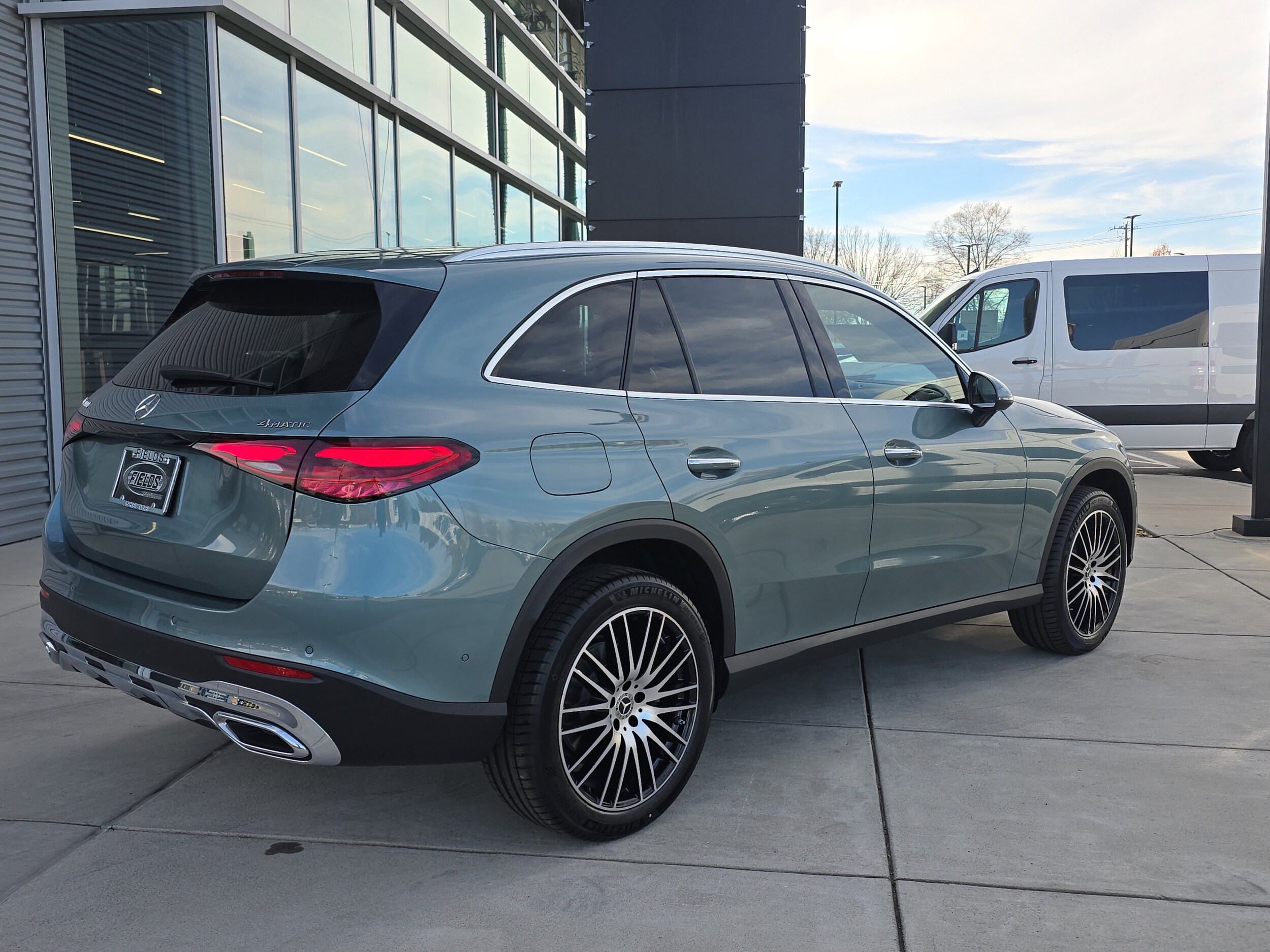 2026 Mercedes Benz GLC 300 4MATIC photo 3