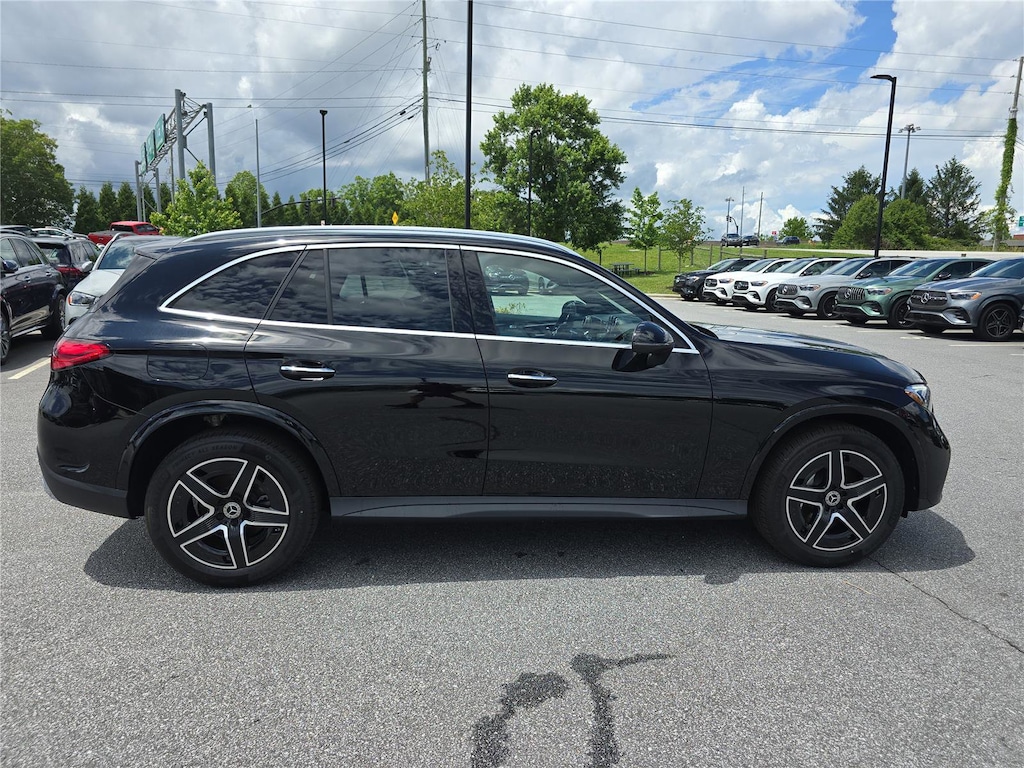 New 2026 Mercedes-Benz GLC 300 4MATIC SUV