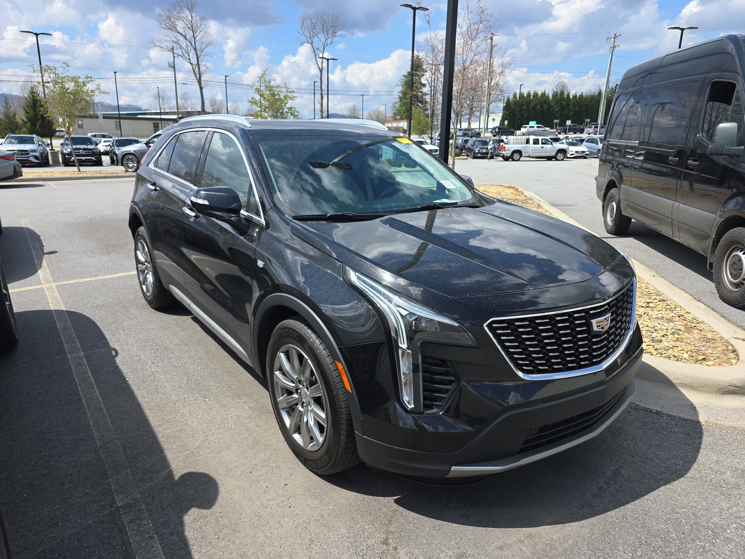 2022 Cadillac XT4 Premium Luxury