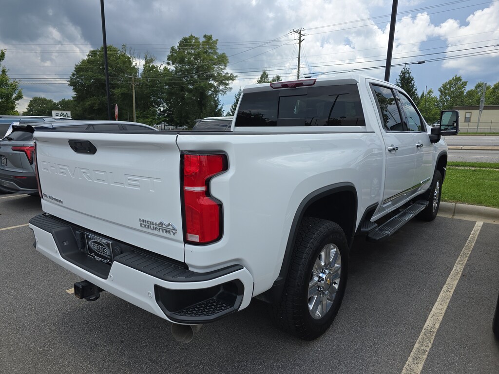 Used 2024 Chevrolet Silverado 2500 HD High Country 4WD Crew Cab 159 High Country