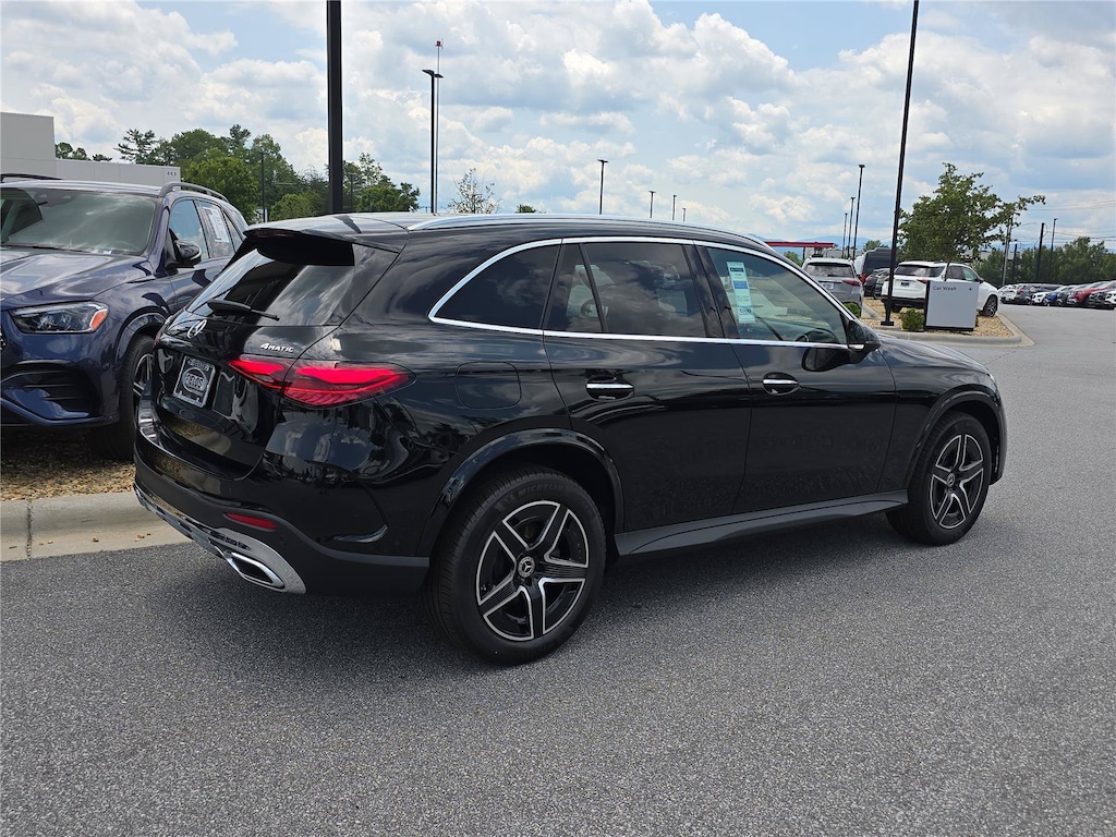New 2026 Mercedes-Benz GLC 300 4MATIC SUV