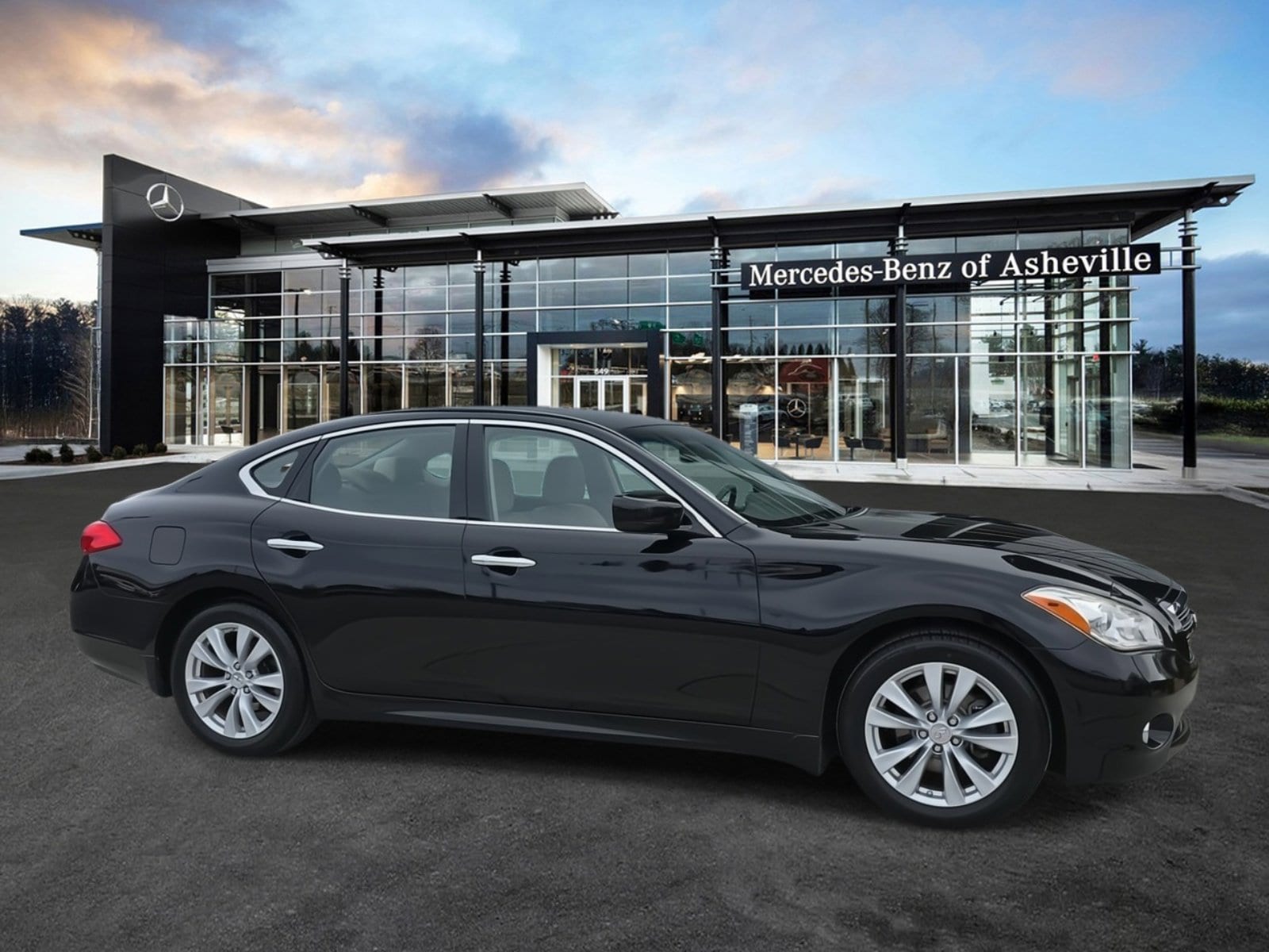 2011 INFINITI M 37