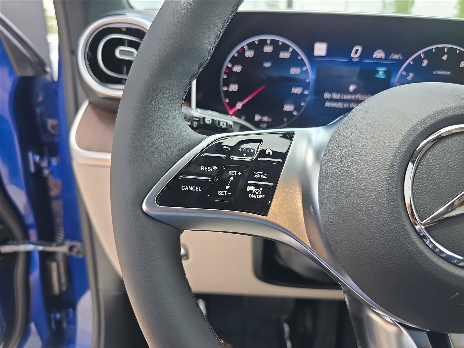 2025 Mercedes-Benz GLC Base - Photo 38