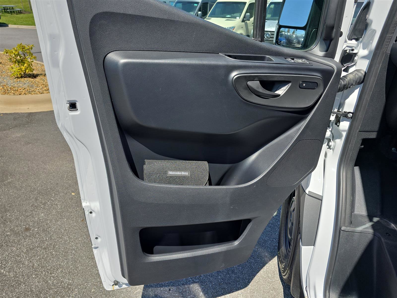 2025 Mercedes-Benz Sprinter Cargo Van Base - Photo 15