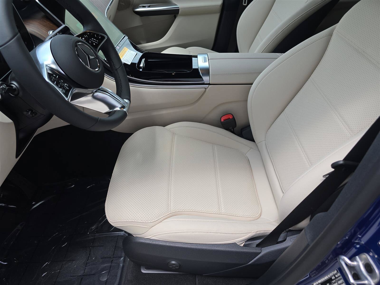 2025 Mercedes-Benz GLC Base - Photo 27