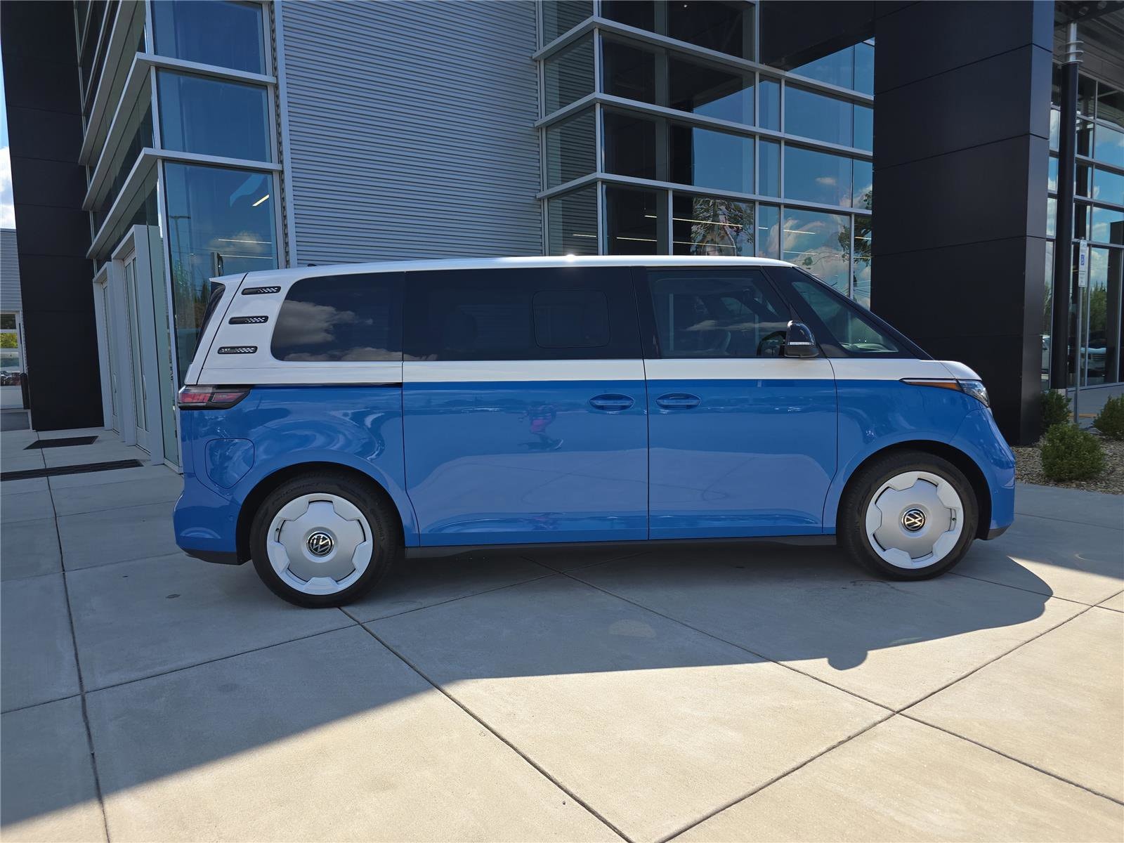 Used 2025 Volkswagen ID. Buzz 1st Edition with VIN WVG5WVEB7SH010617 for sale in Fletcher, NC
