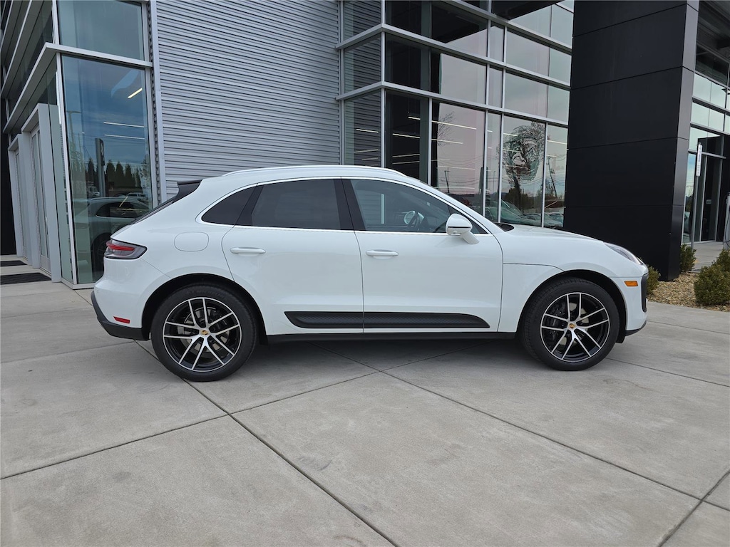 Used 2024 Porsche Macan AWD