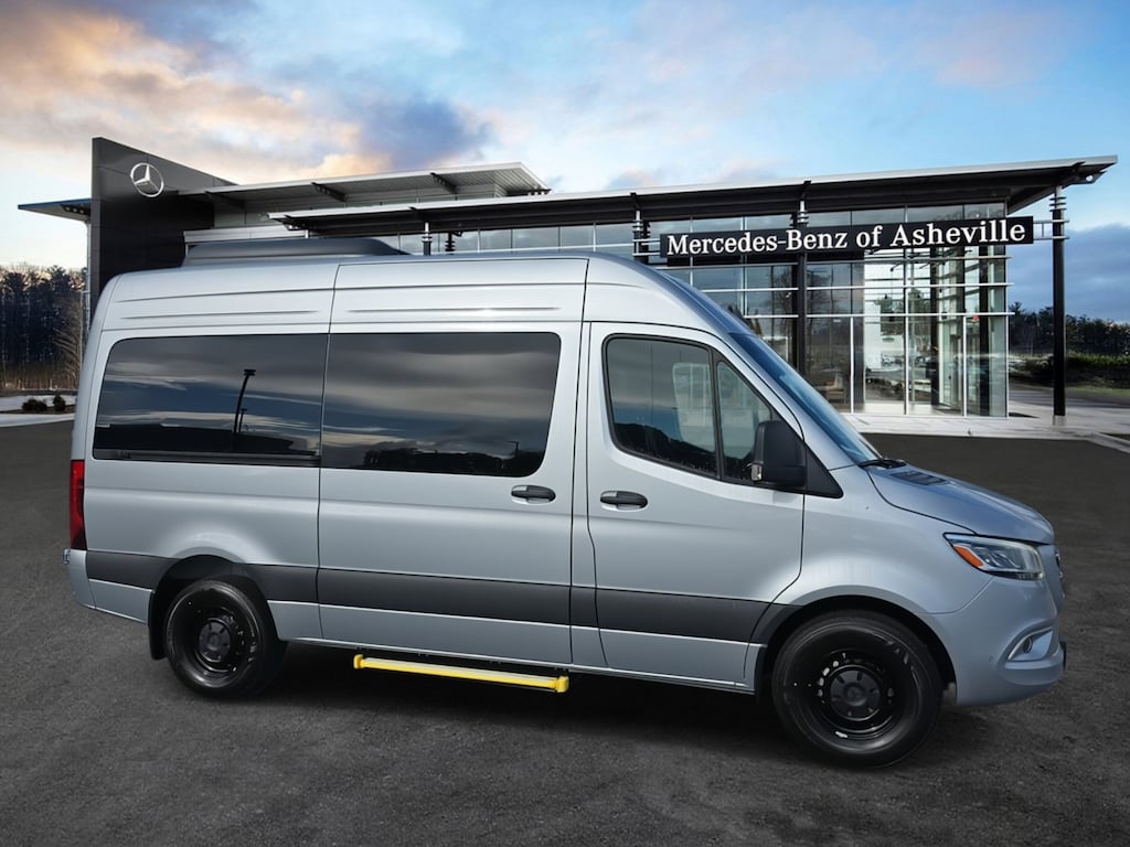 New 2025 Mercedes-Benz Sprinter 2500 Standard Roof 4-Cyl Diesel Van Passenger Van