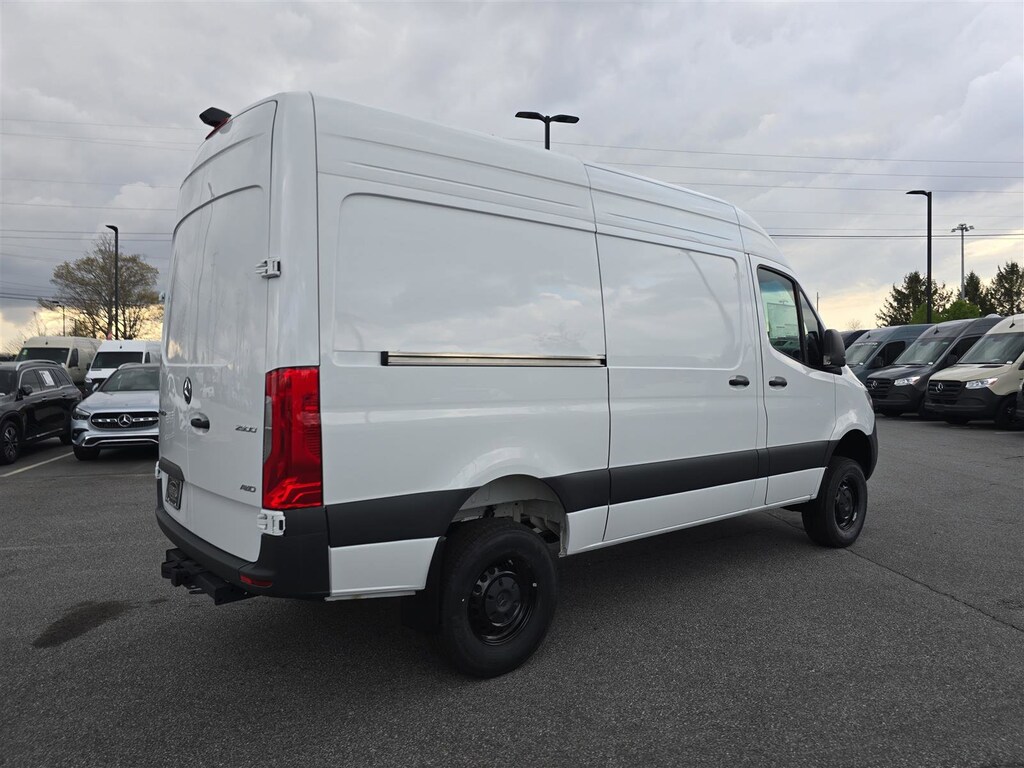 New 2025 Mercedes-Benz Sprinter 2500 Standard Roof 4-Cyl Diesel HO Van Cargo Van