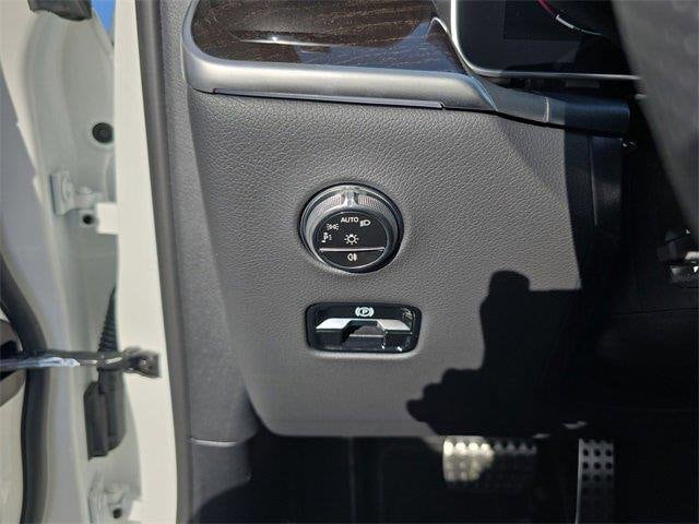 2025 Mercedes-Benz GLC Base - Photo 36