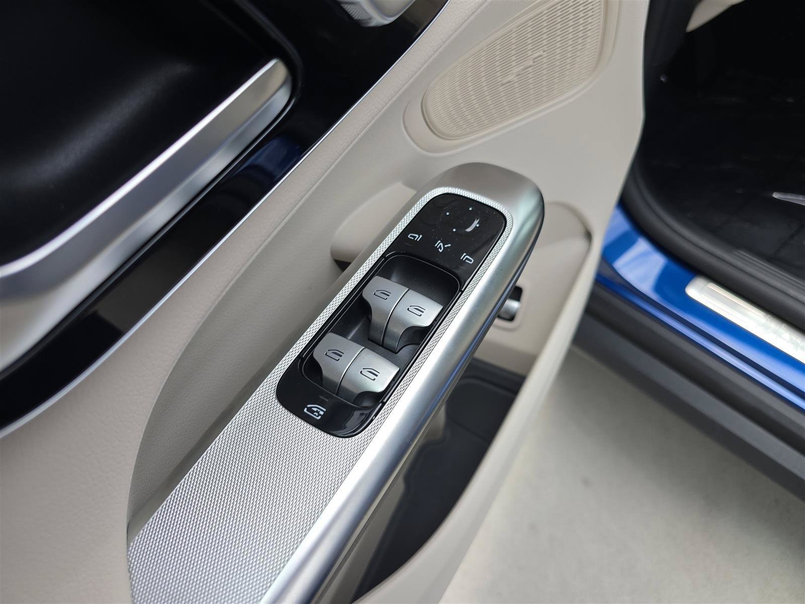 2025 Mercedes-Benz GLC Base - Photo 25