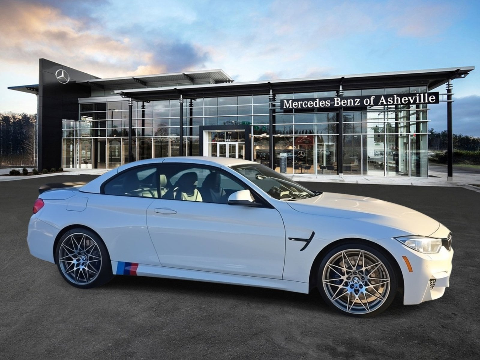 2017 BMW M4 Convertible Base's photo