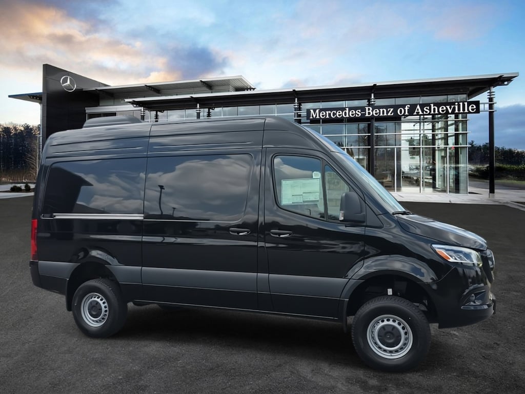 New 2025 Mercedes-Benz Sprinter 2500 Standard Roof 4-Cyl Diesel HO Van Crew Van