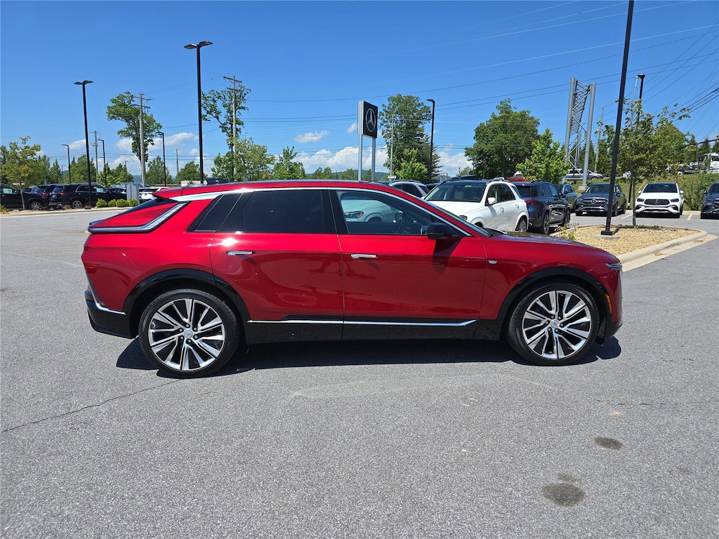 Used 2025 CADILLAC LYRIQ Luxury w/1SE Luxury w/1SE