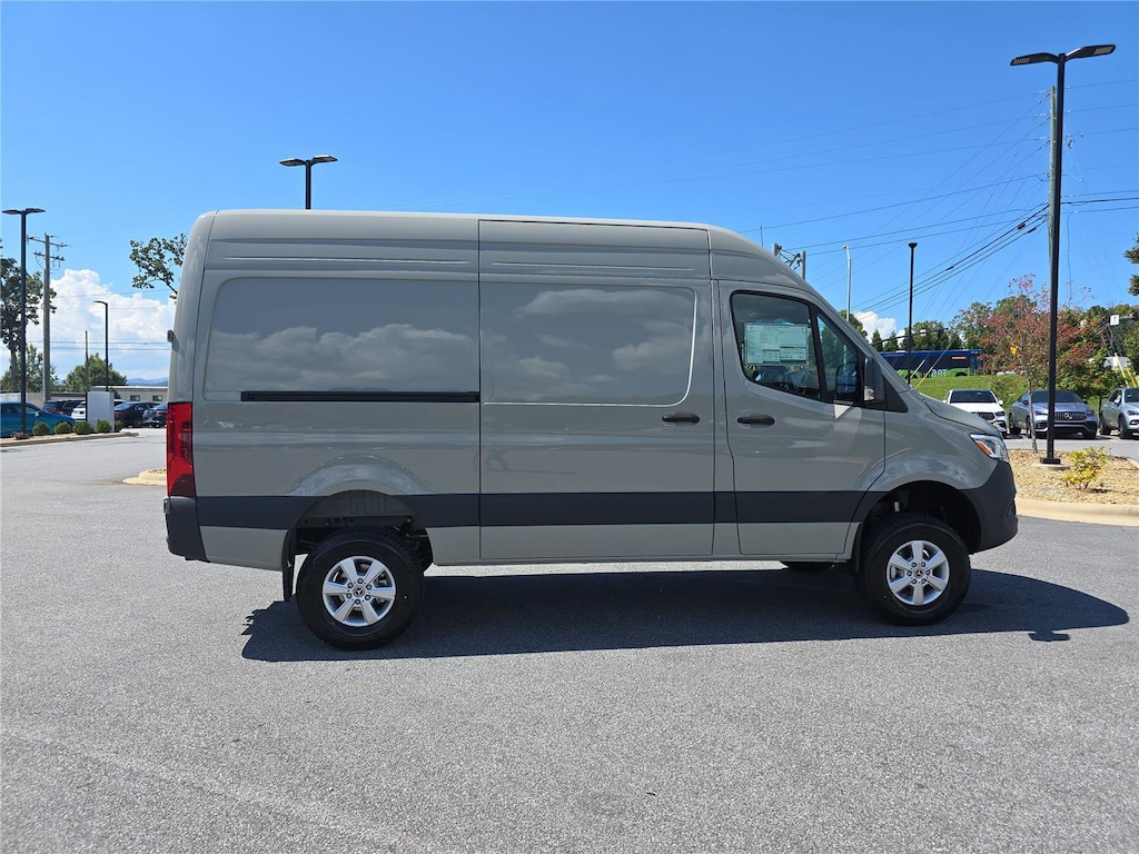 New 2025 Mercedes-Benz Sprinter 2500 Standard Roof 4-Cyl Diesel HO Van Cargo Van