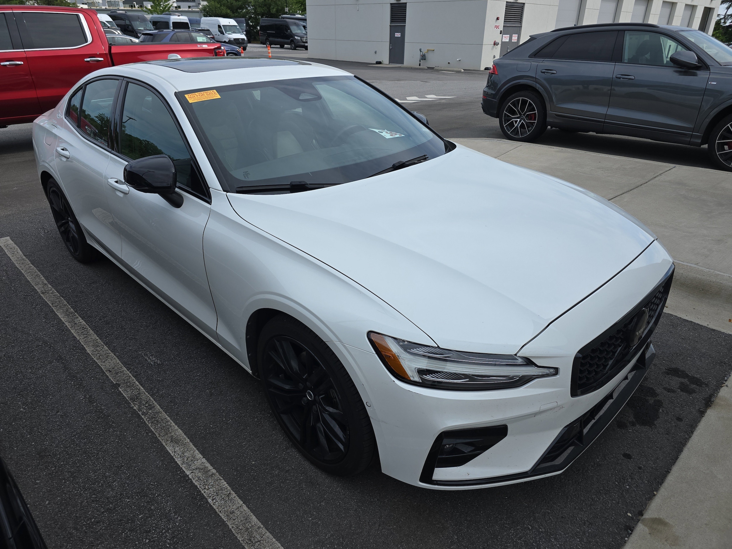 2024 Volvo S60 B5 Plus Black Edition AWD's photo