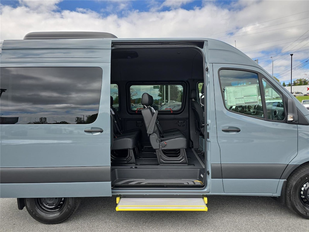 New 2025 Mercedes-Benz Sprinter 2500 Standard Roof 4-Cyl Diesel Van Passenger Van