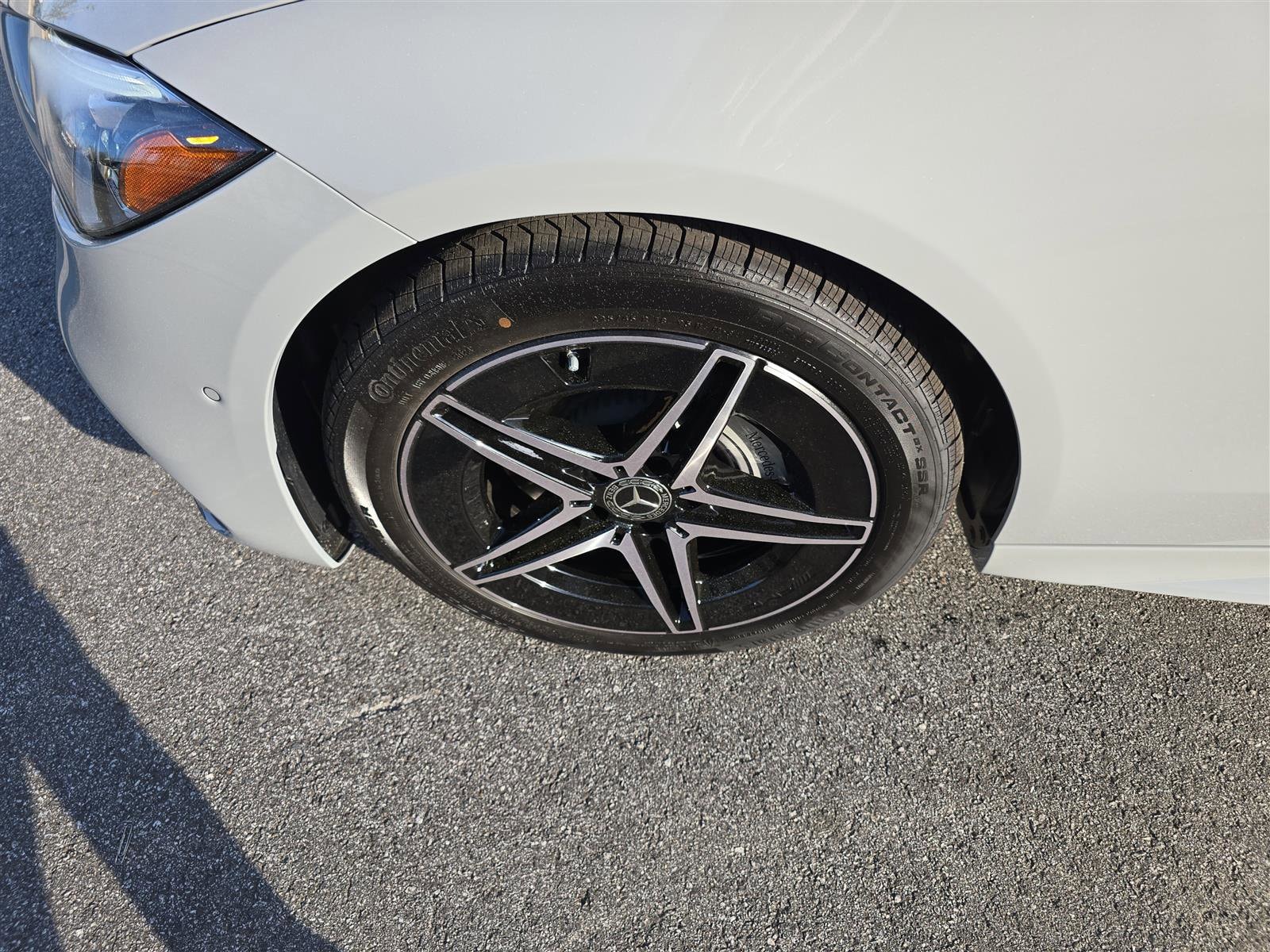 2025 Mercedes-Benz C-Class Sedan C 300 - Photo 12