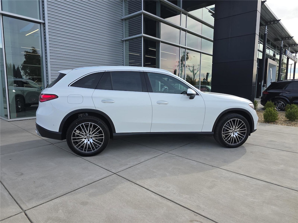 New 2026 Mercedes-Benz GLC 300 4MATIC SUV