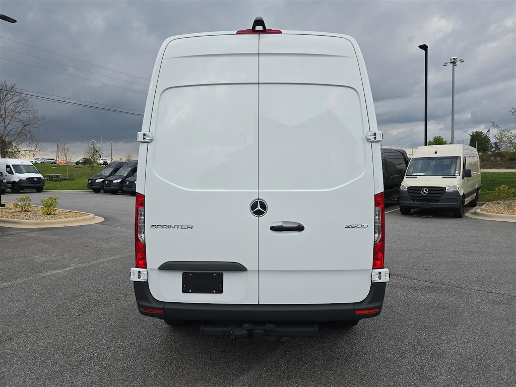 New 2025 Mercedes-Benz Sprinter 2500 Standard Roof 4-Cyl Diesel Van Cargo Van