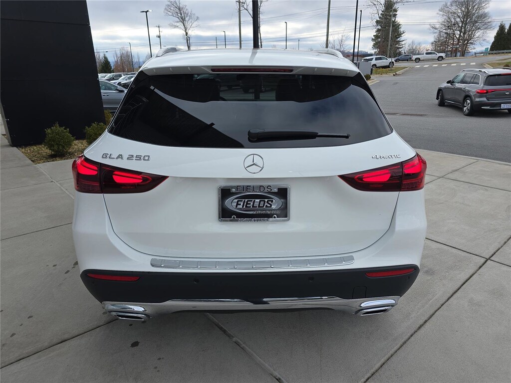 New 2026 Mercedes-Benz GLA 250 4MATIC SUV